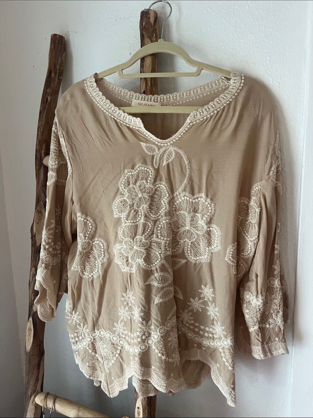 Solitaire Beige 3/4 Sleeve Top with Cream Floral Embroidery Lightweight Boho XL